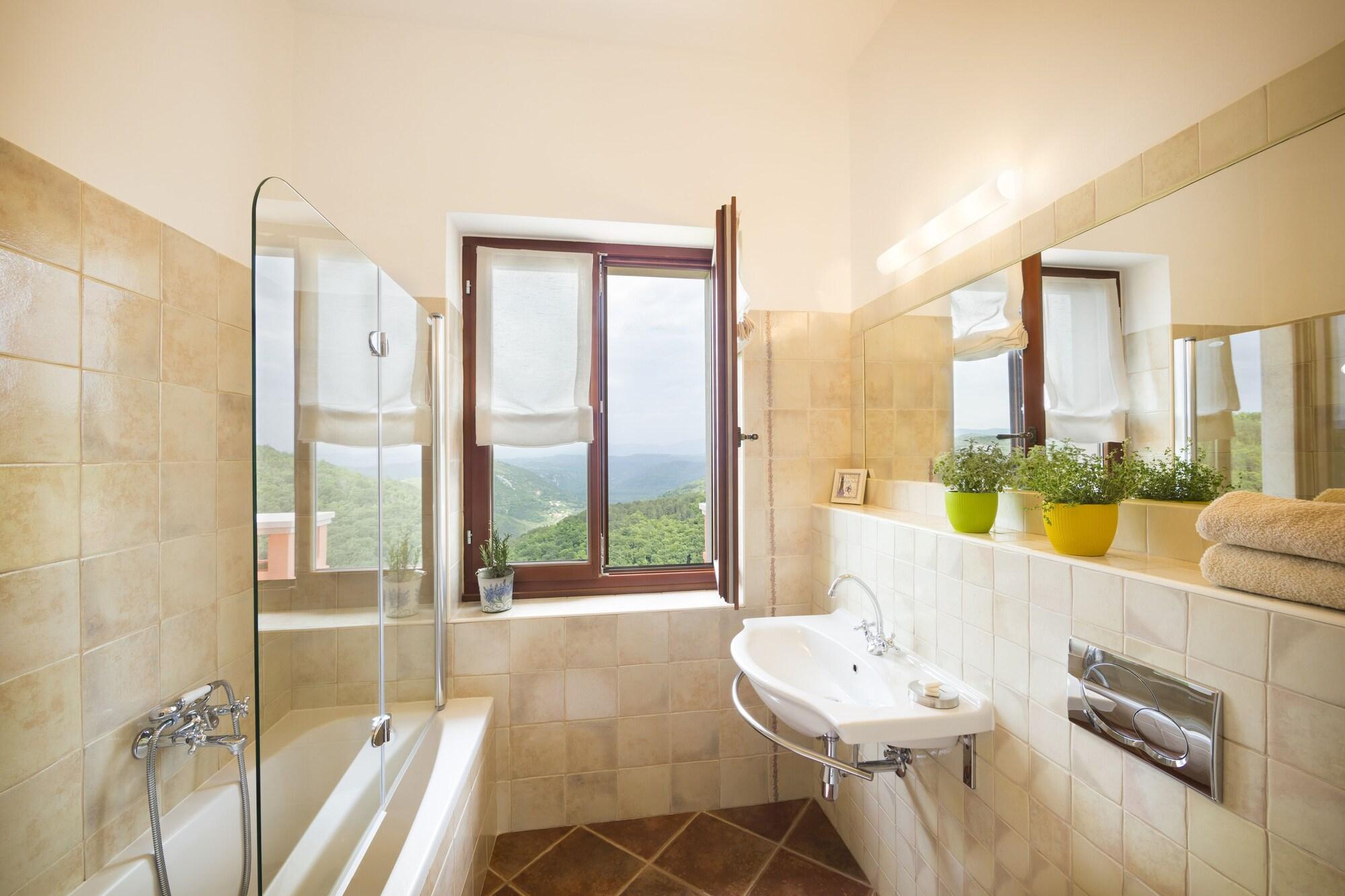 Oprtalj Palazzo Angelica B&B Adults Only מראה חיצוני תמונה