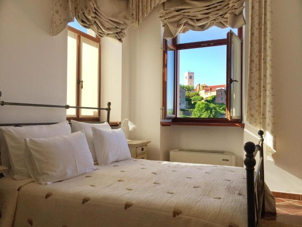 Oprtalj Palazzo Angelica B&B Adults Only חדר תמונה