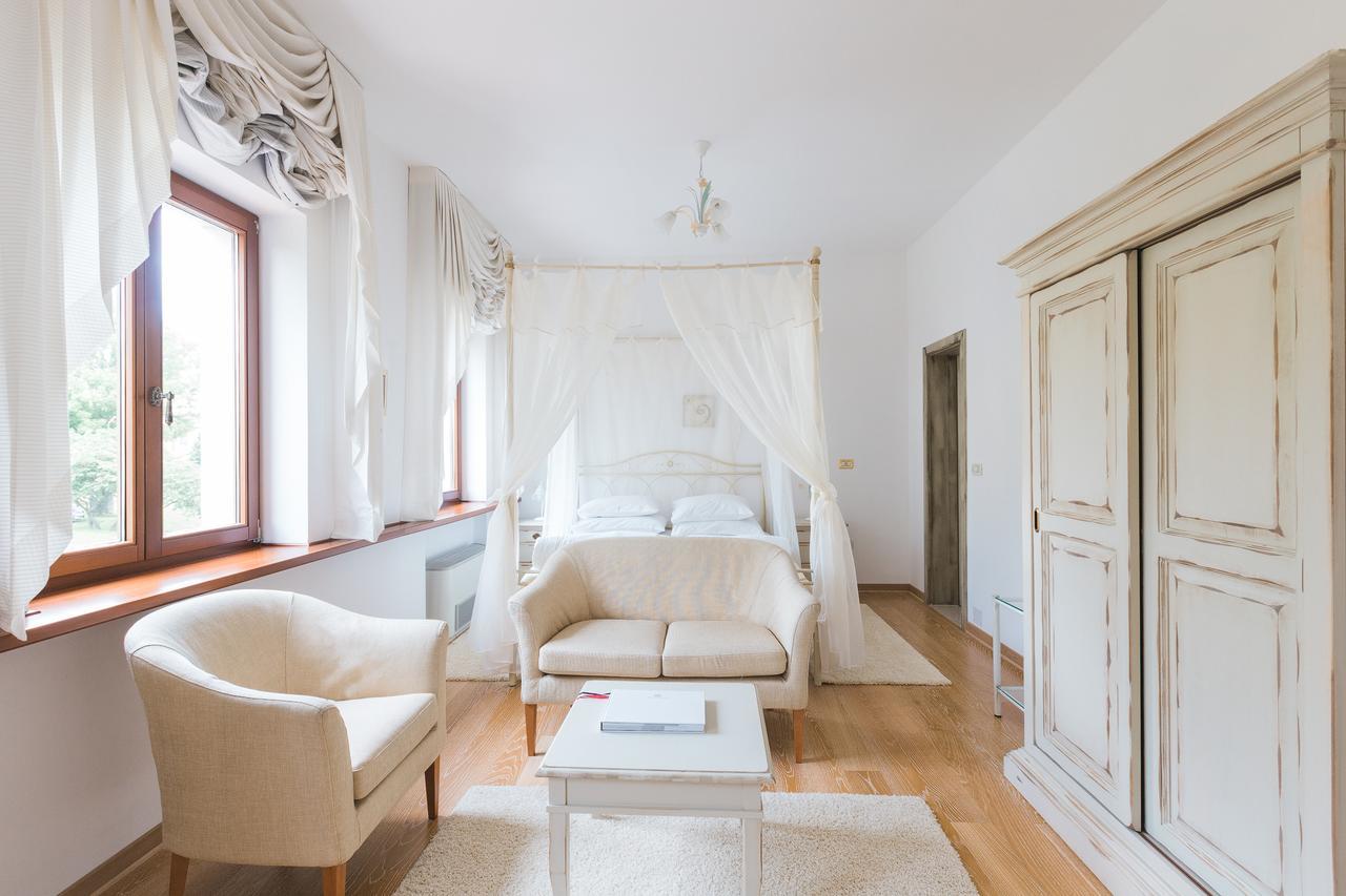 Oprtalj Palazzo Angelica B&B Adults Only מראה חיצוני תמונה