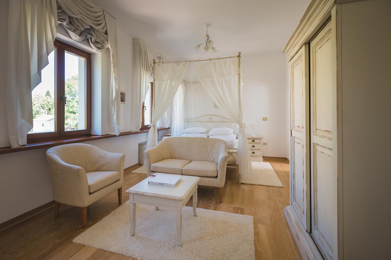 Oprtalj Palazzo Angelica B&B Adults Only מראה חיצוני תמונה