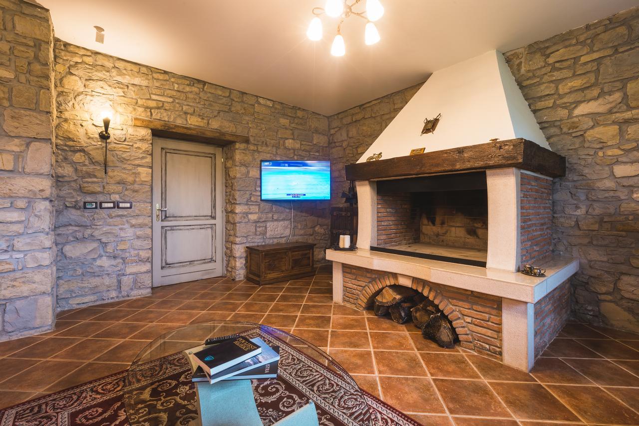 Oprtalj Palazzo Angelica B&B Adults Only מראה חיצוני תמונה